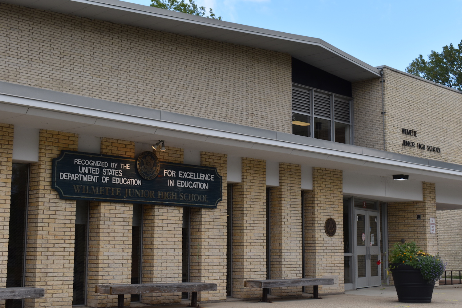 Is 4 feet of distance safe at Wilmette Public Schools?