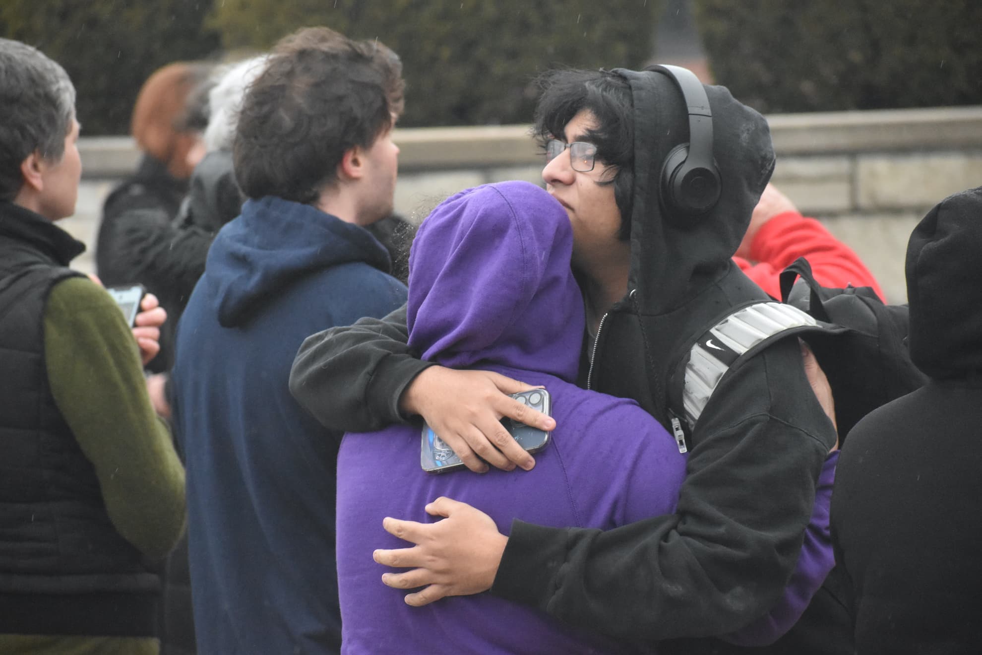 5 students in custody following lockdown for report of gun at Highland ...