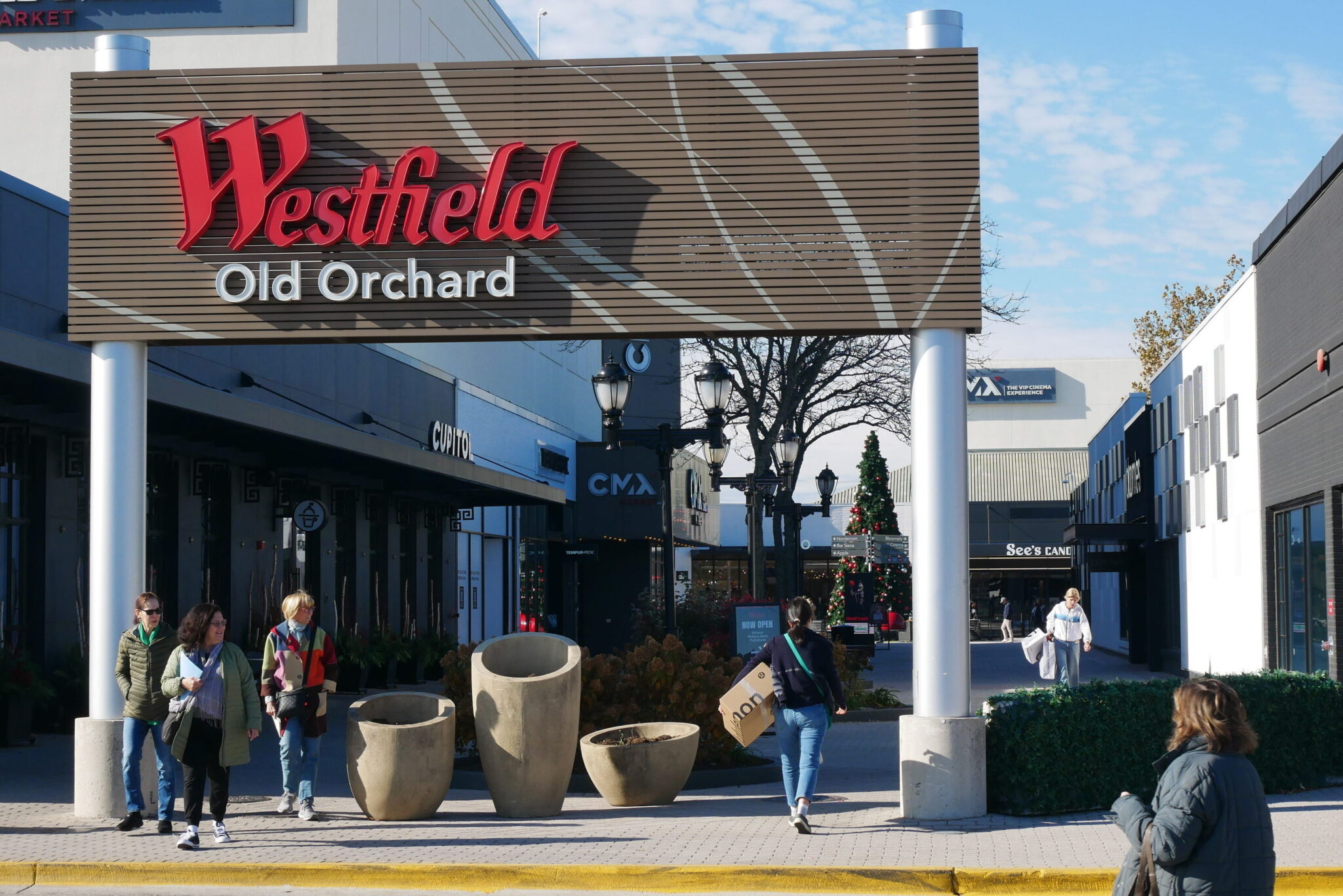 Abercrombie, Lego and more stores to arrive along with holiday events at Old Orchard - The Record